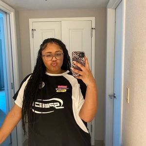 Meet your Posher, Laila
